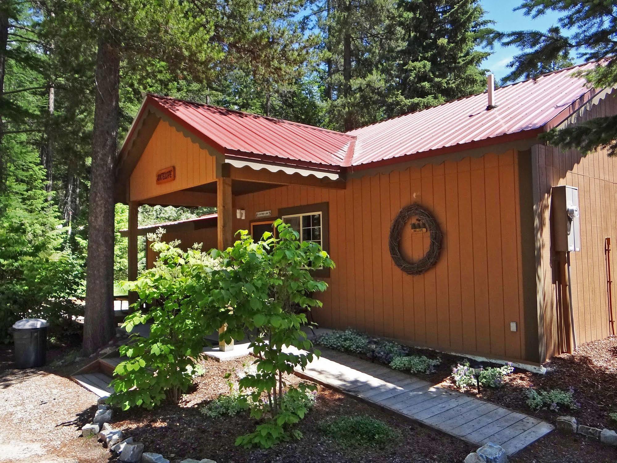 Historic Tamarack Lodge Hungry Horse Luaran gambar