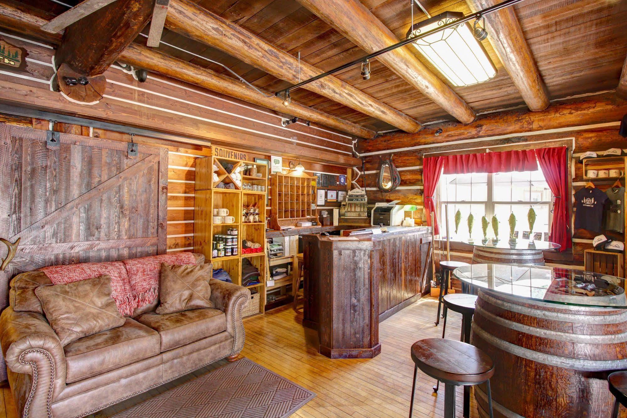 Historic Tamarack Lodge Hungry Horse Luaran gambar